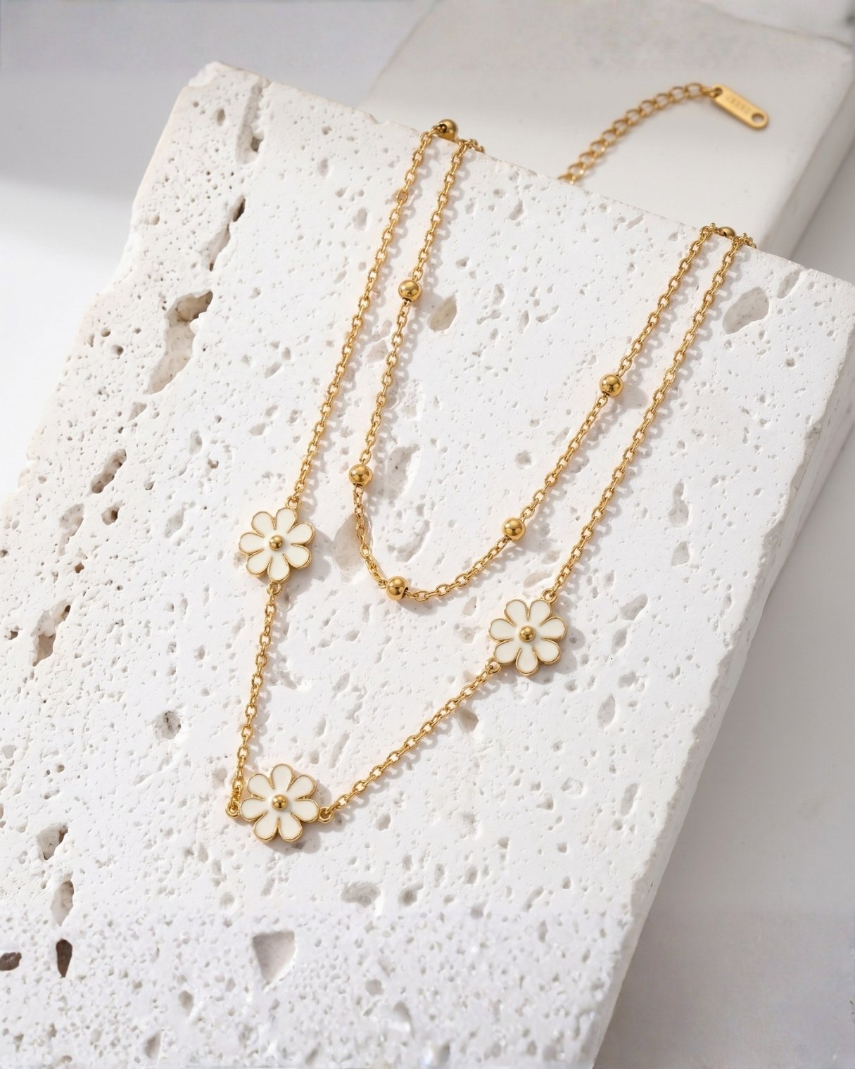 White Flowers Chain